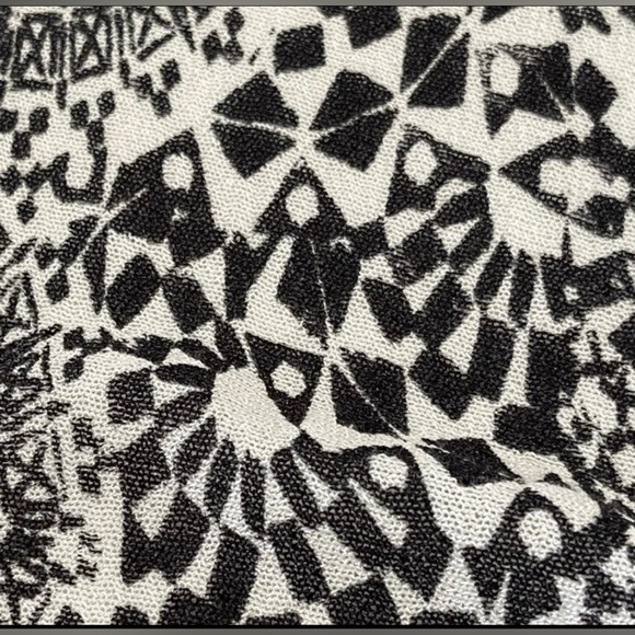 CHICO’S Woman’s Short Sleeve Open Cardigan with Fringe size XS - Picture 7 of 8